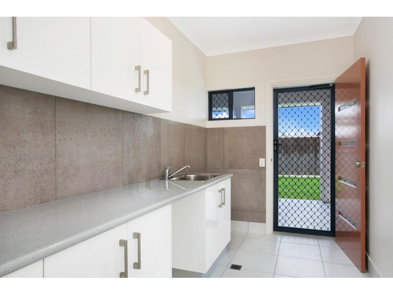 3 Malekula Close, Bentley Park QLD 4869
