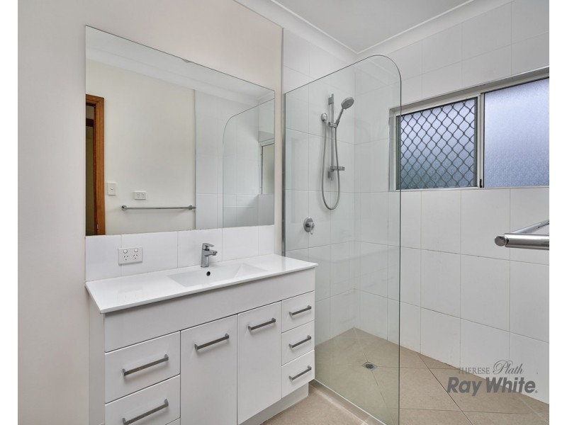 47 Bi-Centennial Road, Bentley Park QLD 4869