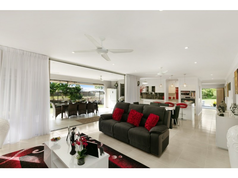 52 Whereat Road, Bentley Park QLD 4869