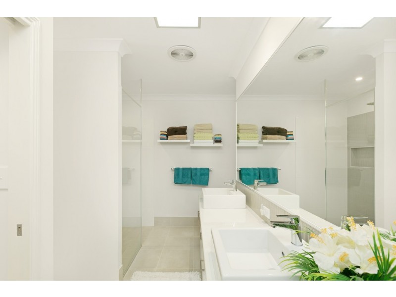 52 Whereat Road, Bentley Park QLD 4869