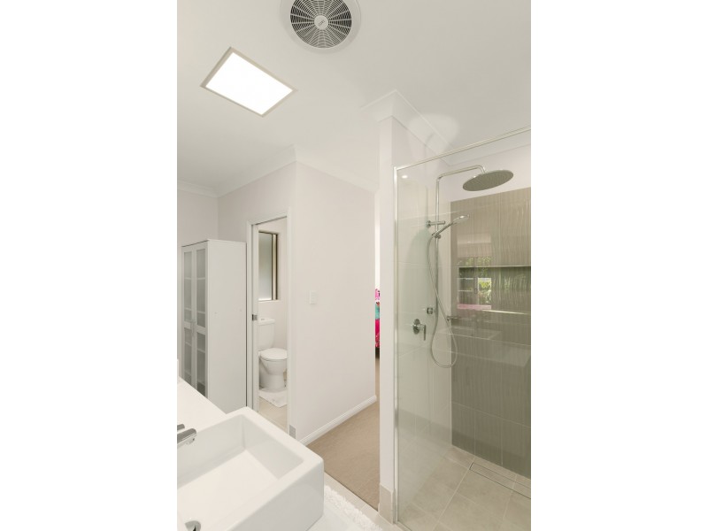 52 Whereat Road, Bentley Park QLD 4869