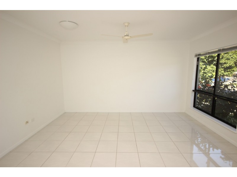 14 Ainscow Drive, Bentley Park QLD 4869