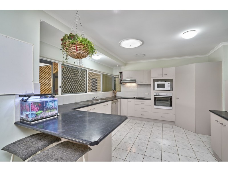 56 Ravizza Drive, Edmonton QLD 4869