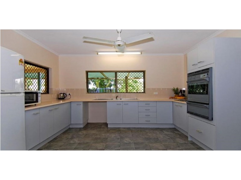 Bentley Park QLD 4869