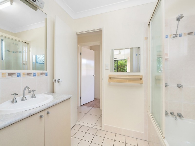 4 Katoomba Street, Mount Sheridan QLD 4868