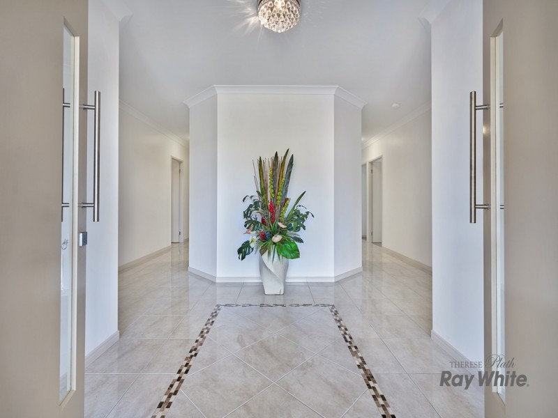 10 Maynard Close, Mount Sheridan QLD 4868