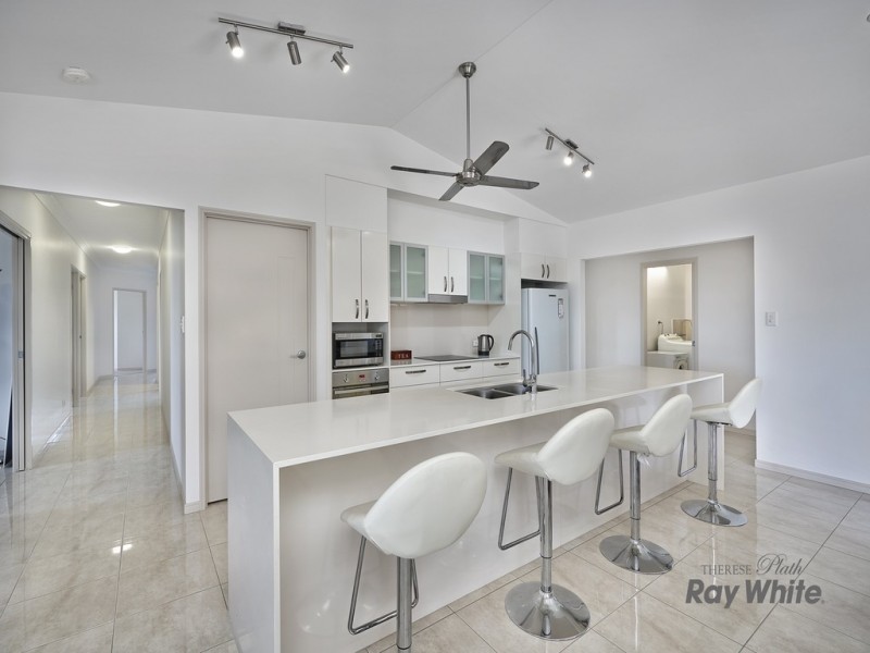 10 Maynard Close, Mount Sheridan QLD 4868