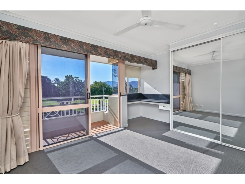 8/267 Esplanade, Cairns North QLD 4870