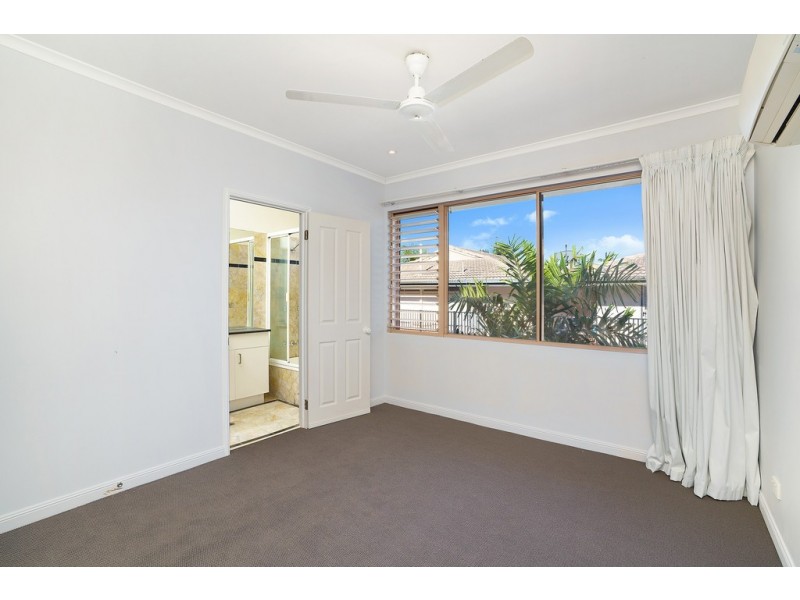 8/267 Esplanade, Cairns North QLD 4870