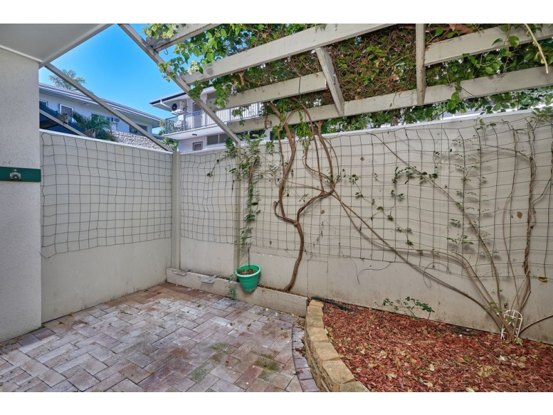 8/267 Esplanade, Cairns North QLD 4870