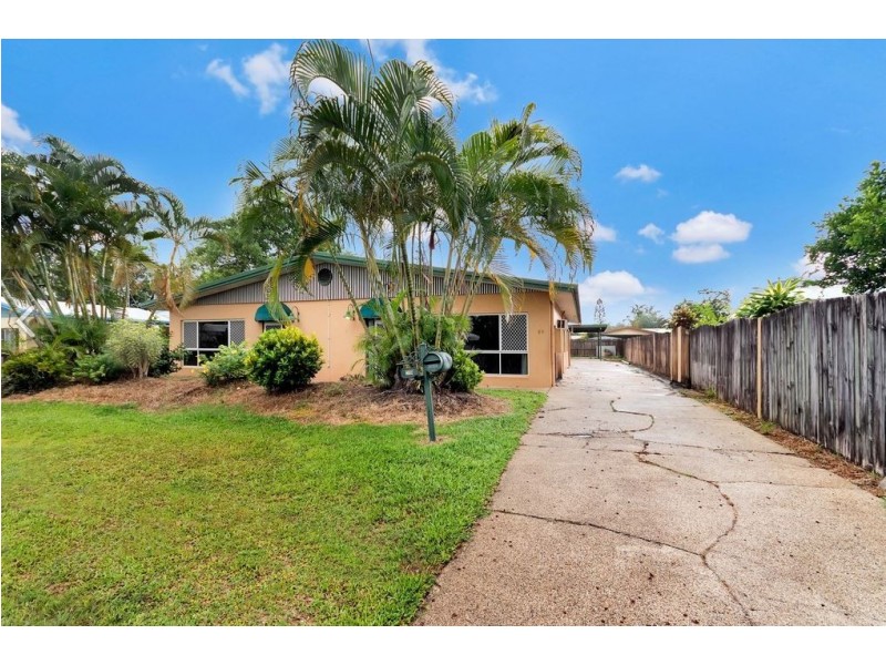 Bentley Park QLD 4869