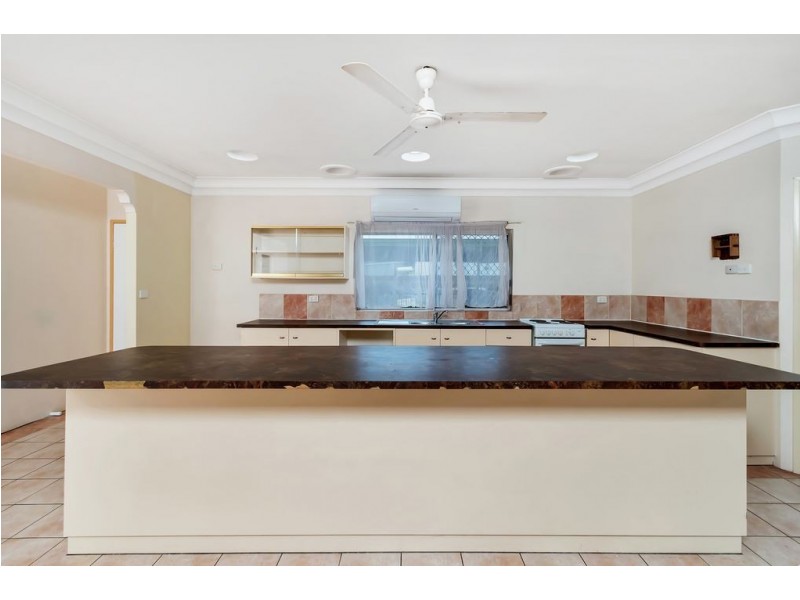Bentley Park QLD 4869
