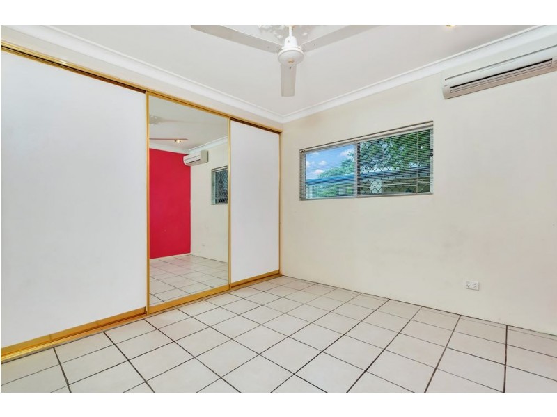 Bentley Park QLD 4869