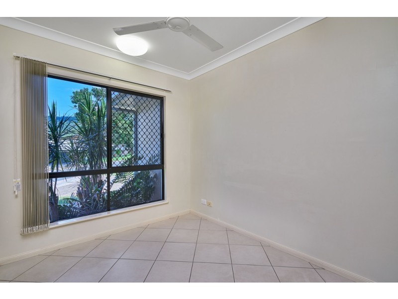 Bentley Park QLD 4869