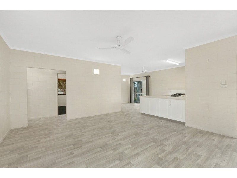 1 Bounty Close, Bentley Park QLD 4869
