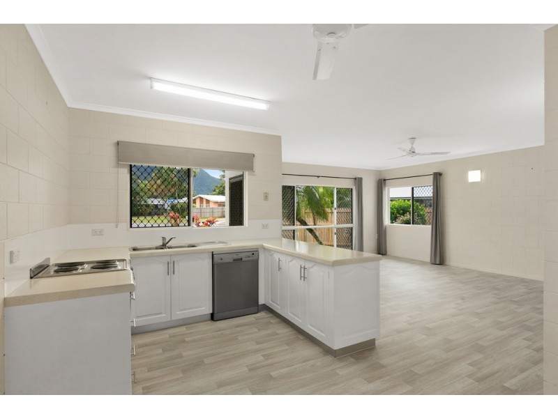 1 Bounty Close, Bentley Park QLD 4869