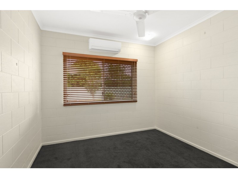 1 Bounty Close, Bentley Park QLD 4869