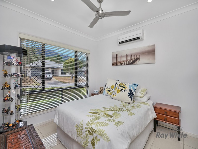 11 Lockyer Crescent, Bentley Park QLD 4869