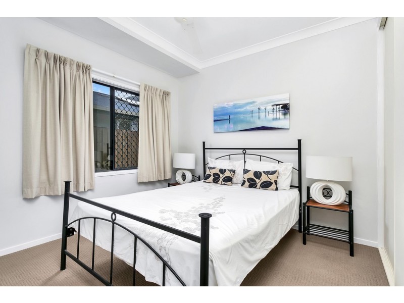 4 Whela Close, Bentley Park QLD 4869