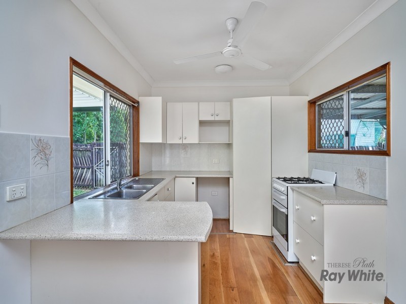 Bentley Park QLD 4869