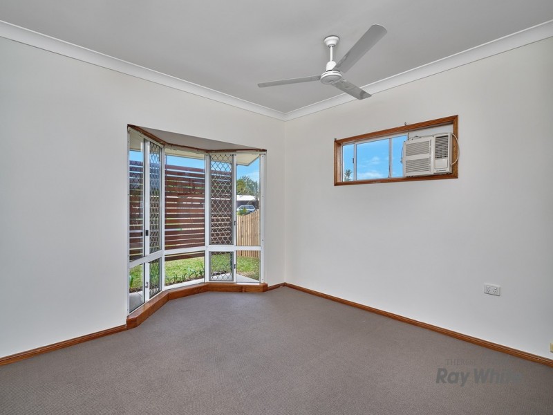 Bentley Park QLD 4869