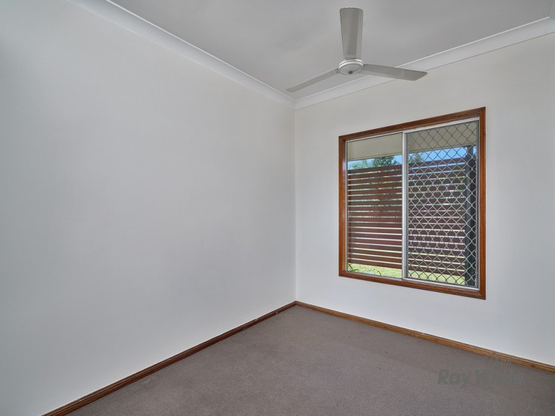 Bentley Park QLD 4869