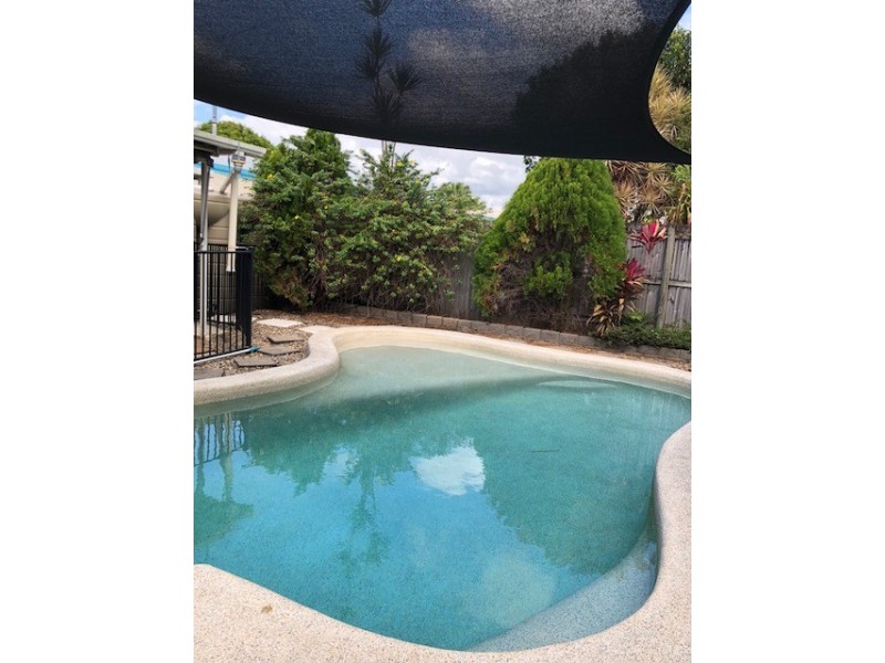 Bentley Park QLD 4869