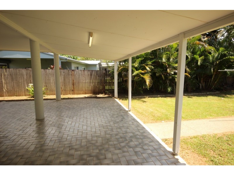 18 Resolution Drive, Bentley Park QLD 4869