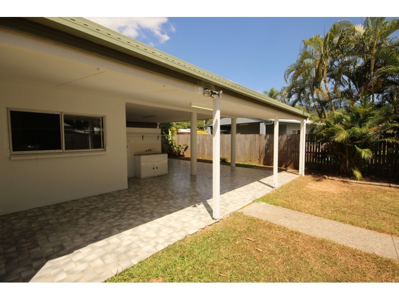 18 Resolution Drive, Bentley Park QLD 4869