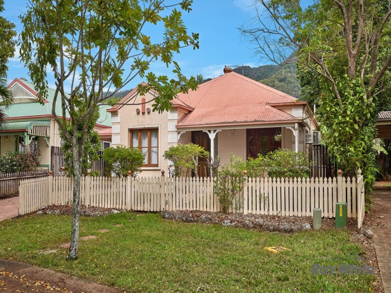 19 Hispida Court, Mount Sheridan QLD 4868