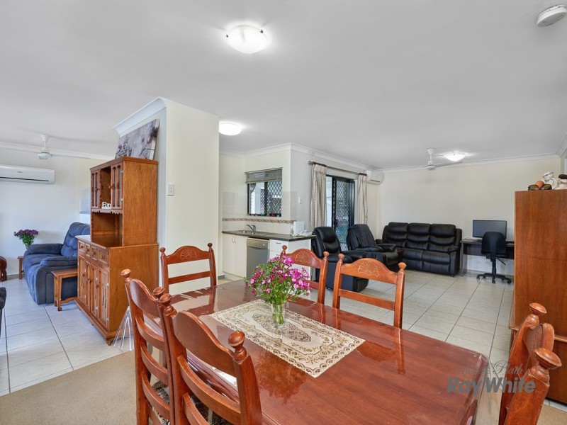 204 Timberlea Drive, Bentley Park QLD 4869