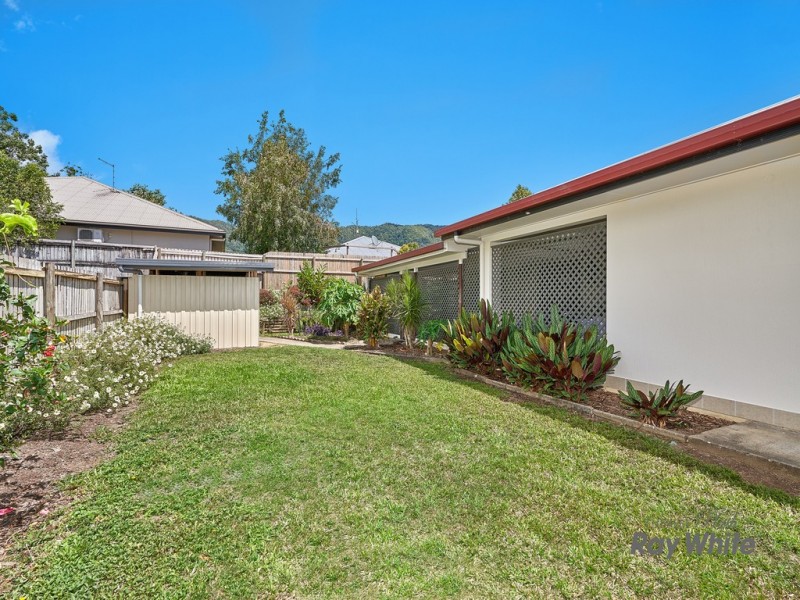 204 Timberlea Drive, Bentley Park QLD 4869