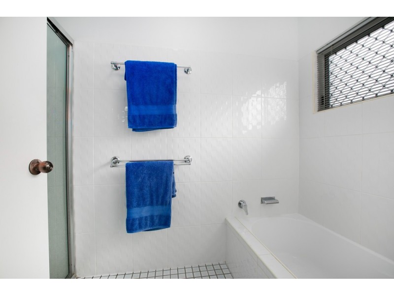 3 Wesel Street, Bentley Park QLD 4869