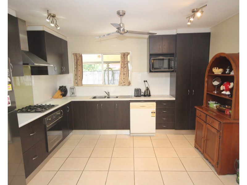 36 Queen Street, Edmonton QLD 4869