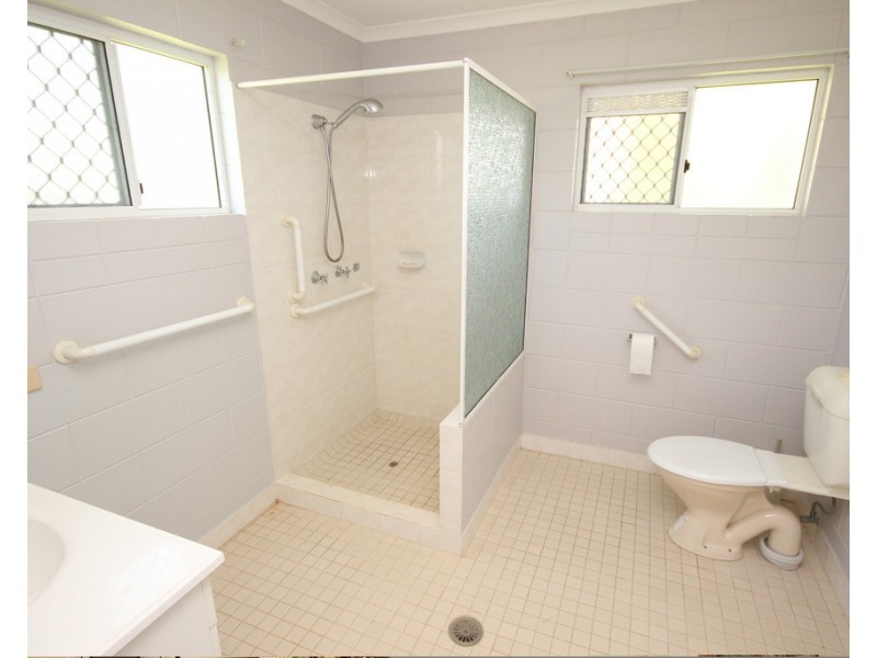 36 Queen Street, Edmonton QLD 4869