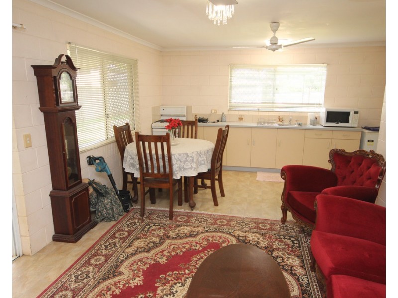 36 Queen Street, Edmonton QLD 4869