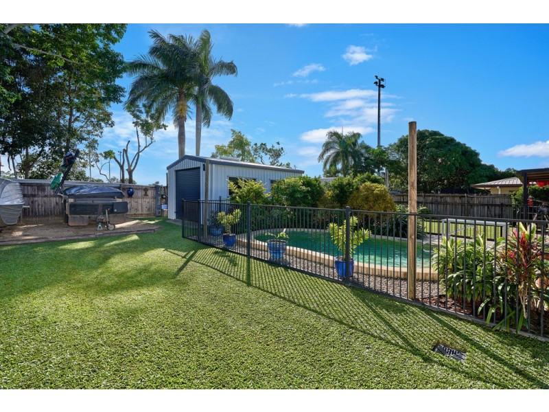 24 Fishburn Street, Bentley Park QLD 4869
