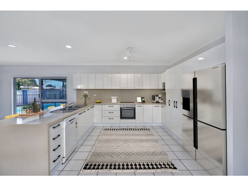 32 Sirius Street, Bentley Park QLD 4869