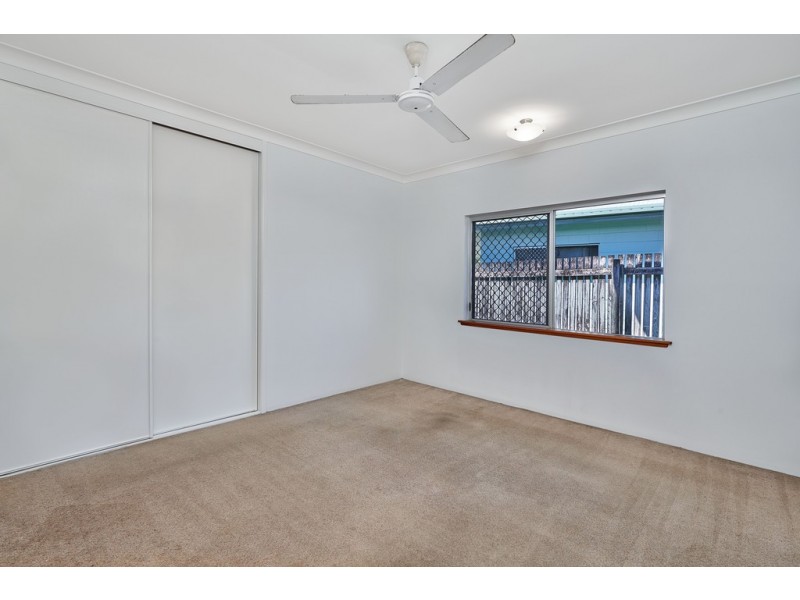 32 Sirius Street, Bentley Park QLD 4869
