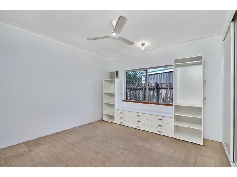 32 Sirius Street, Bentley Park QLD 4869