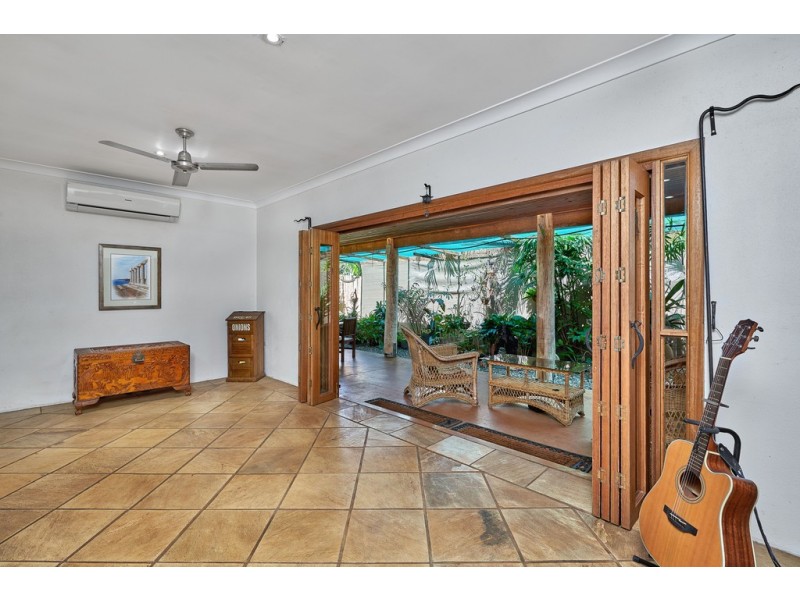 19 Powell Place, Bentley Park QLD 4869