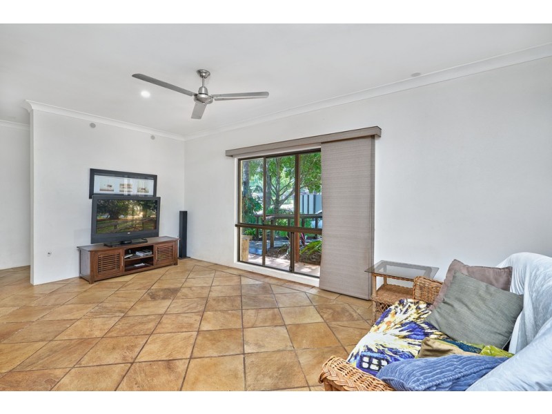 19 Powell Place, Bentley Park QLD 4869
