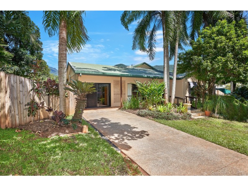 19 Powell Place, Bentley Park QLD 4869