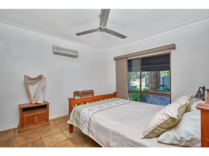 19 Powell Place, Bentley Park QLD 4869
