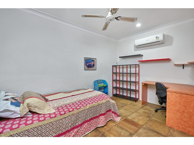 19 Powell Place, Bentley Park QLD 4869