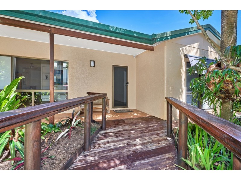 19 Powell Place, Bentley Park QLD 4869
