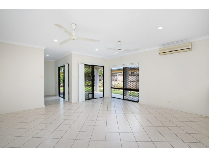 13 Surtees Close, Bentley Park QLD 4869