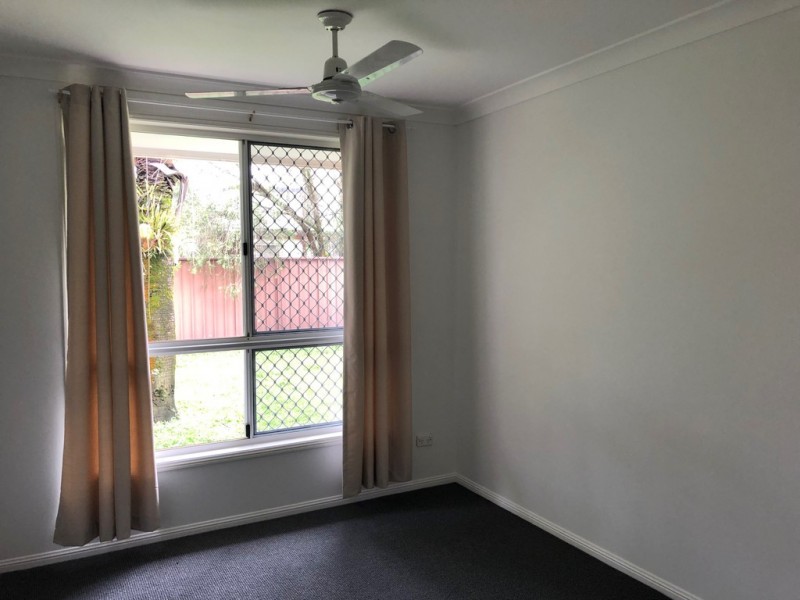 Bentley Park QLD 4869