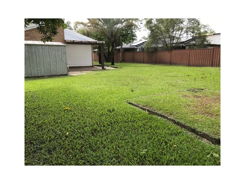 Bentley Park QLD 4869