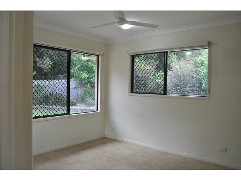 Bentley Park QLD 4869